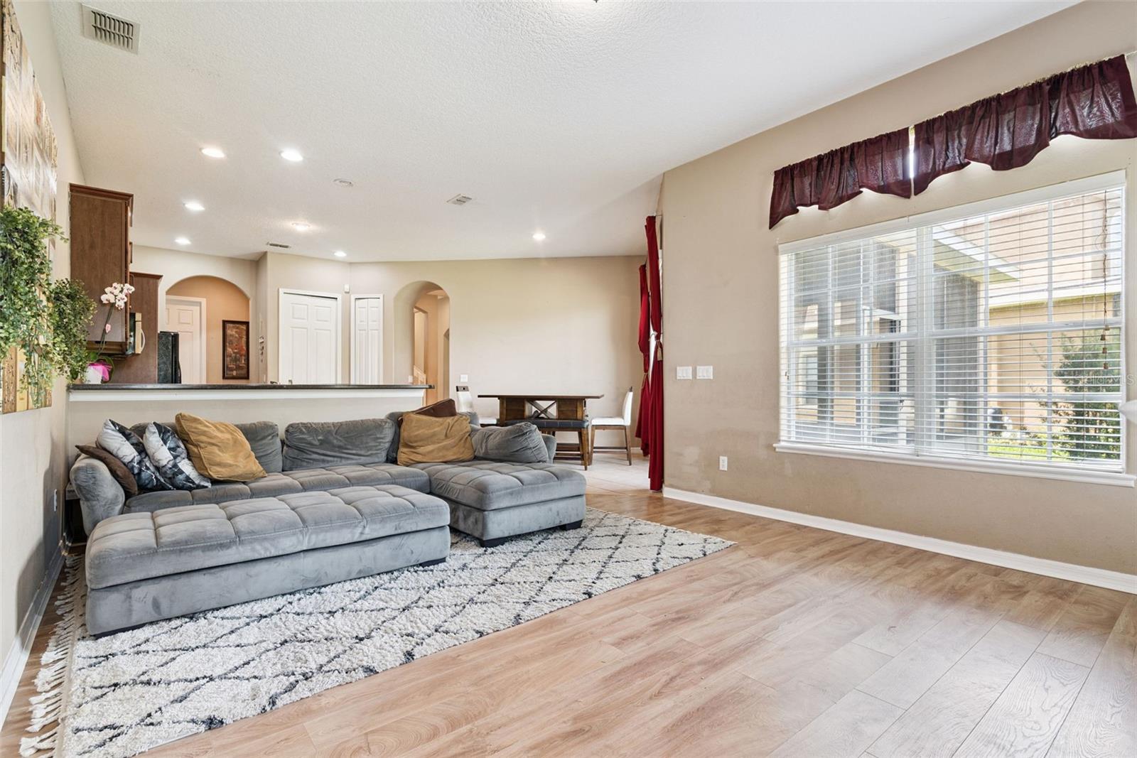 16249 TUDOR GROVE DR