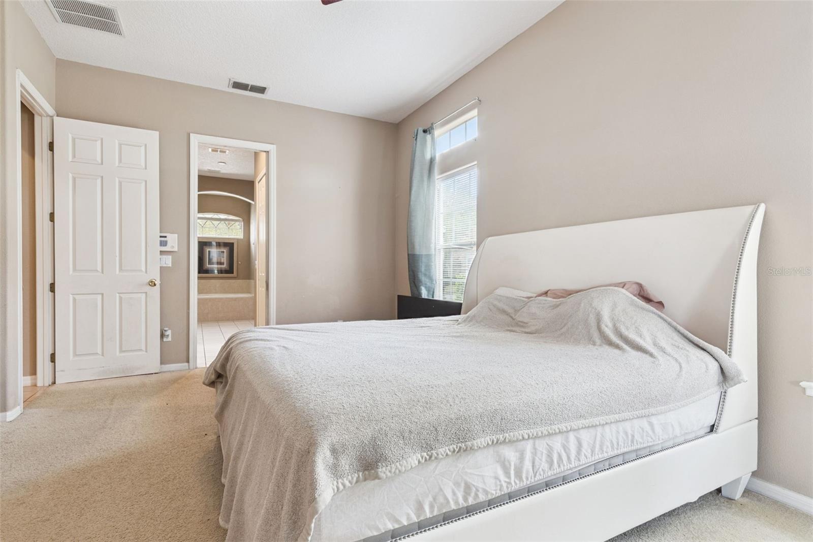 16249 TUDOR GROVE DR