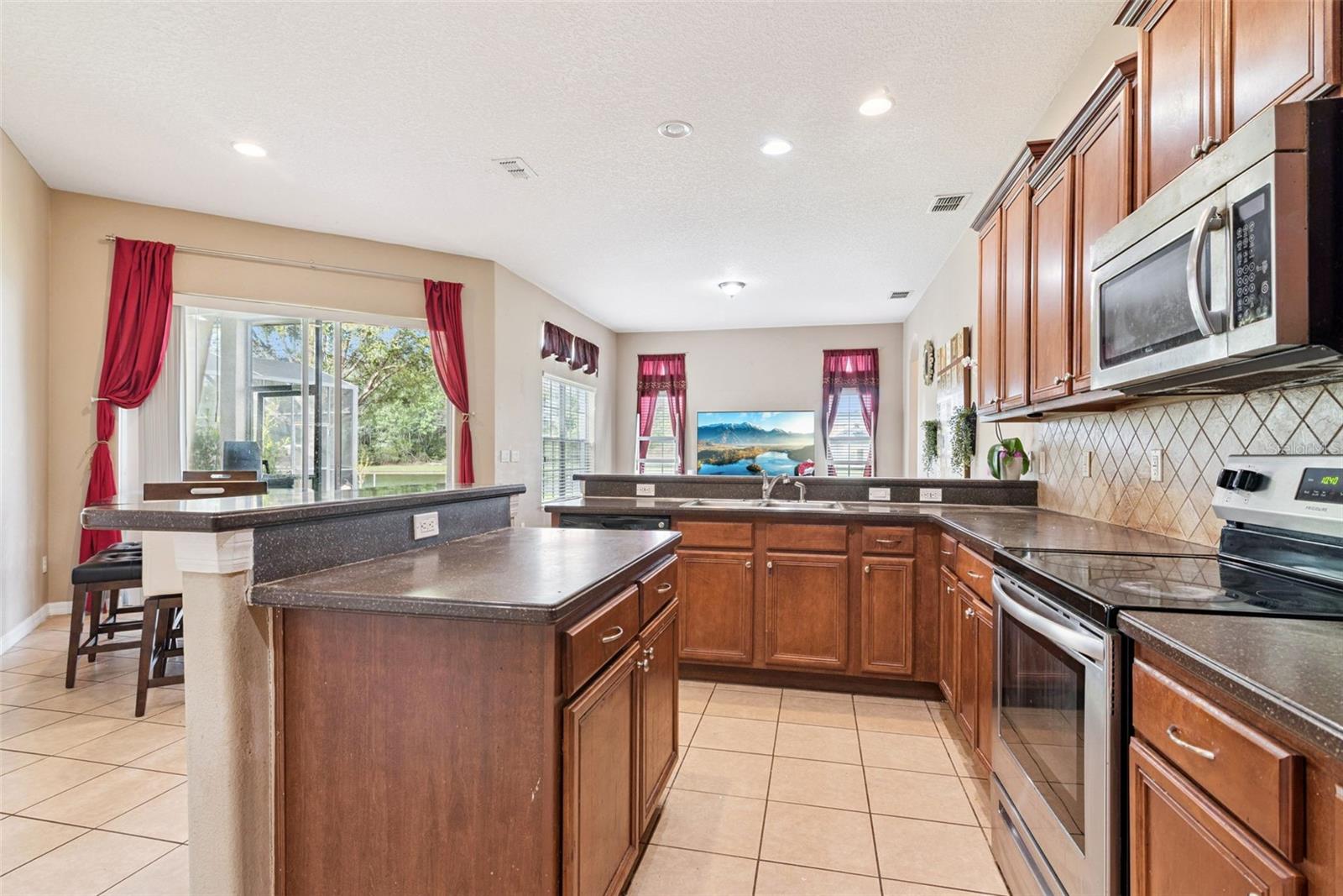 16249 TUDOR GROVE DR