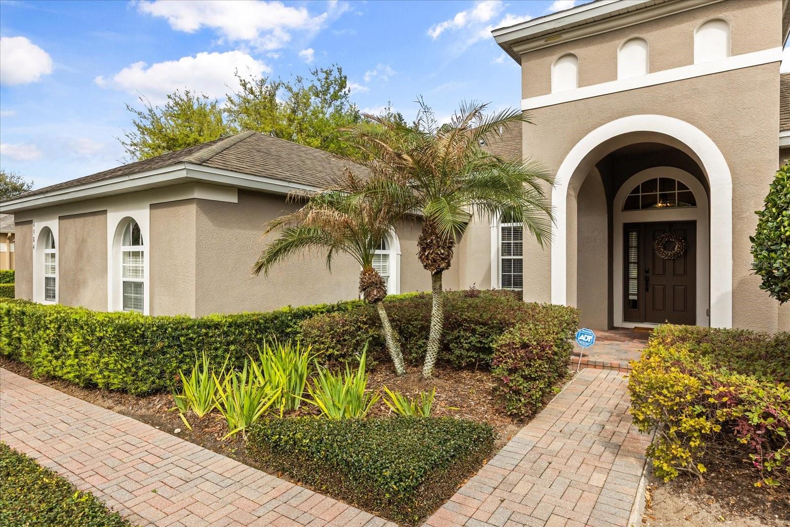 4904 LEGACY OAKS DR
