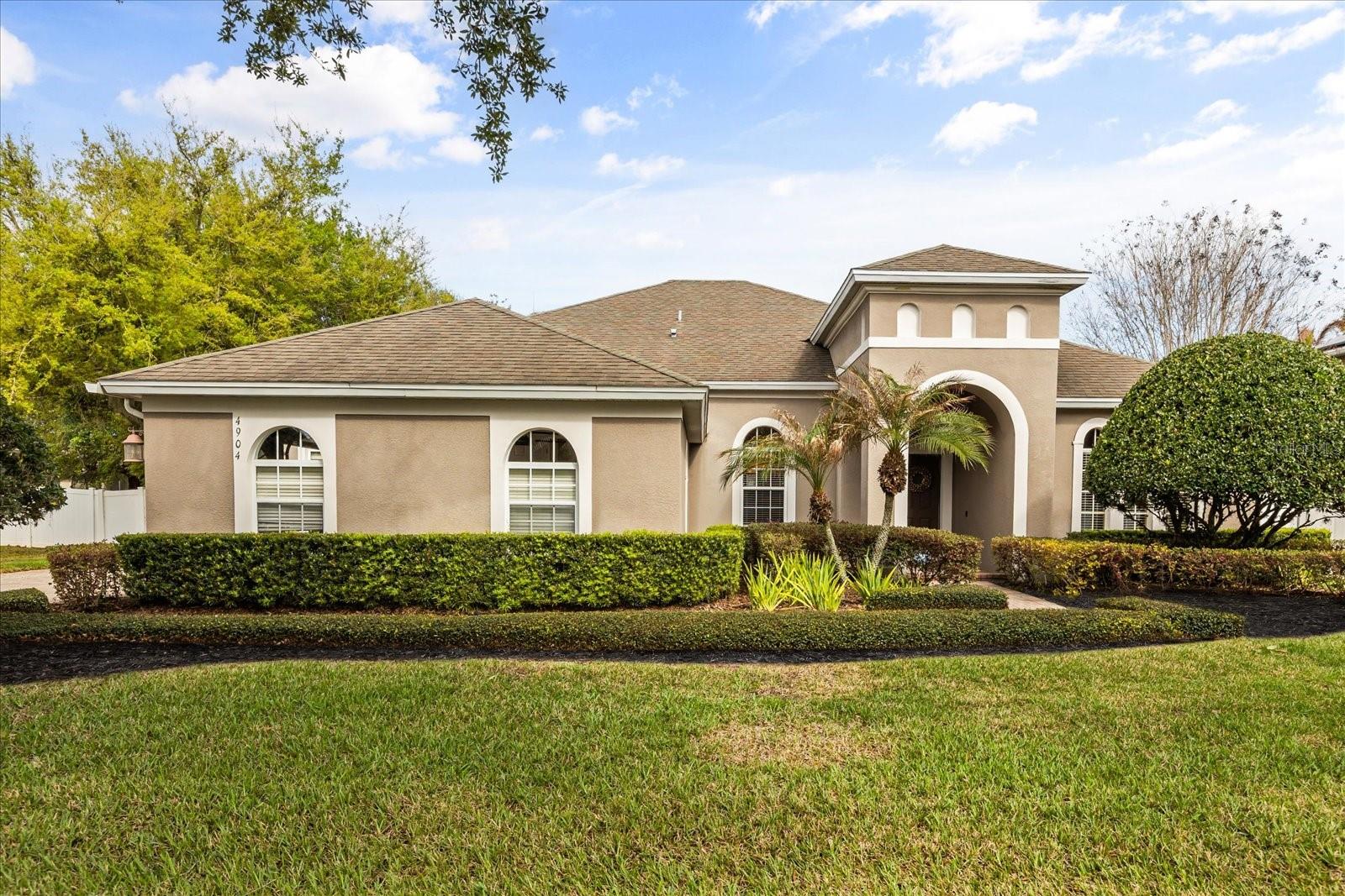 4904 LEGACY OAKS DR