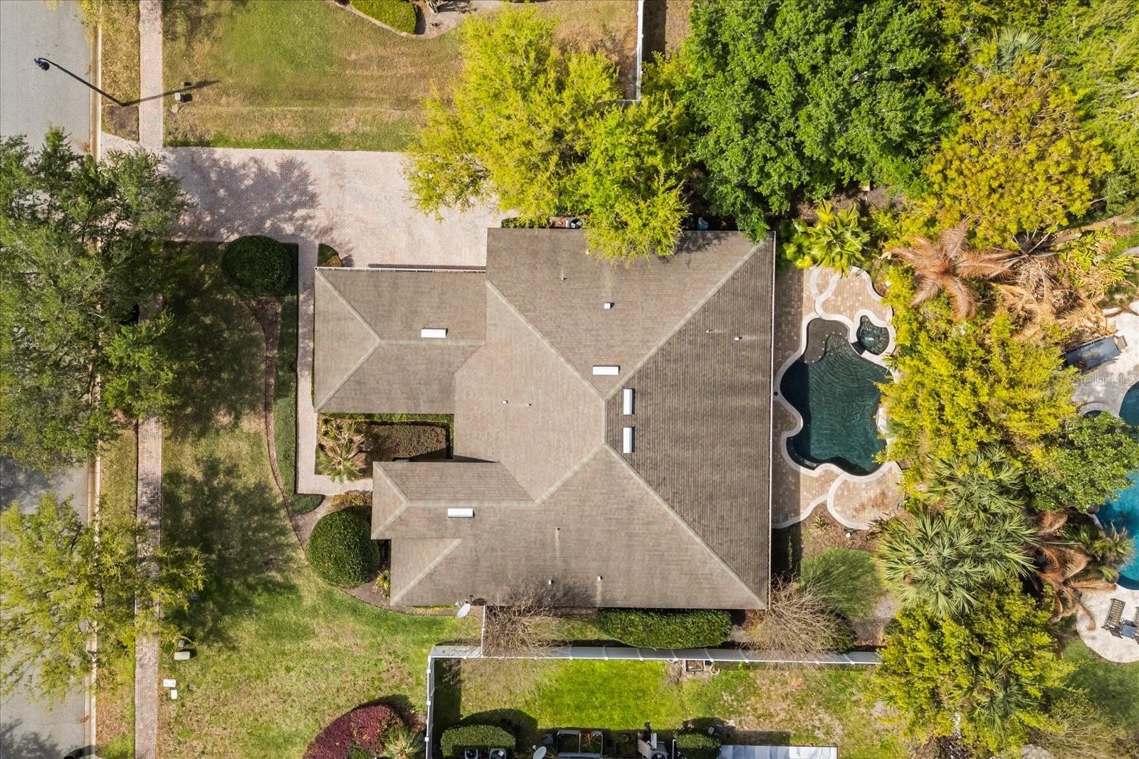 4904 LEGACY OAKS DR