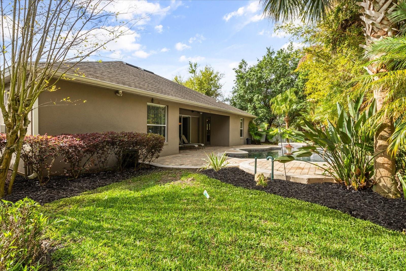 4904 LEGACY OAKS DR