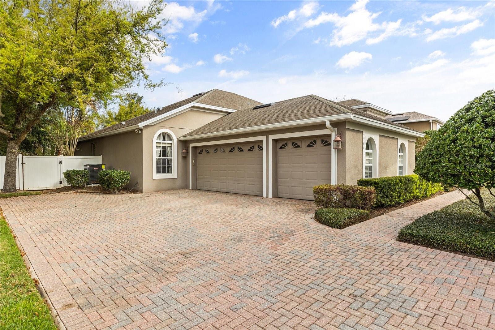 4904 LEGACY OAKS DR