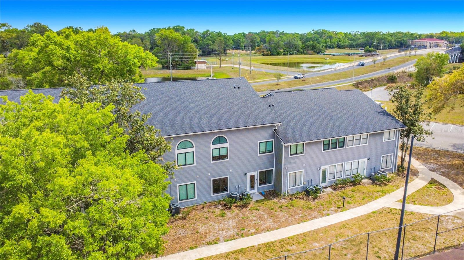 2260 GRENWICH AVE #2260