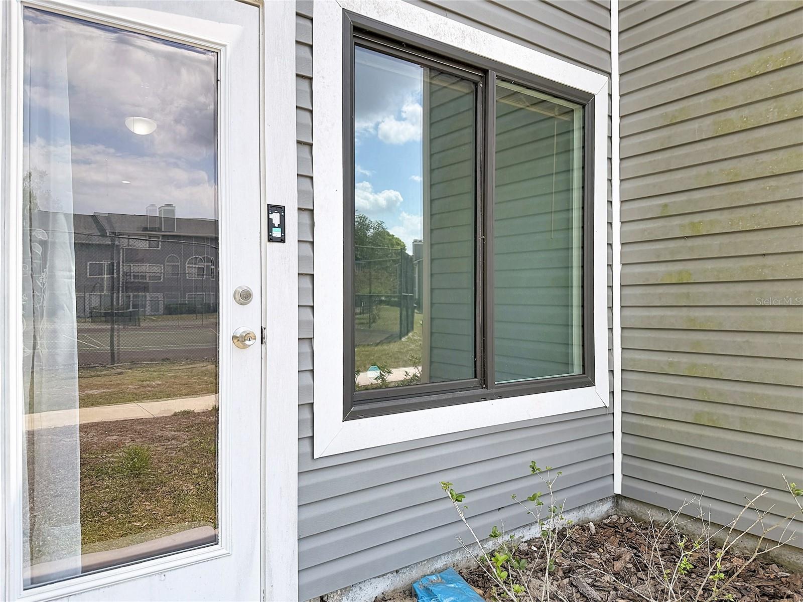 2260 GRENWICH AVE #2260