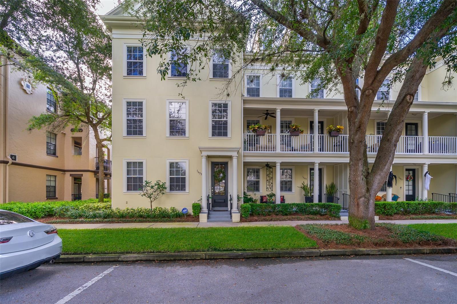 1655 LAKEMONT AVE