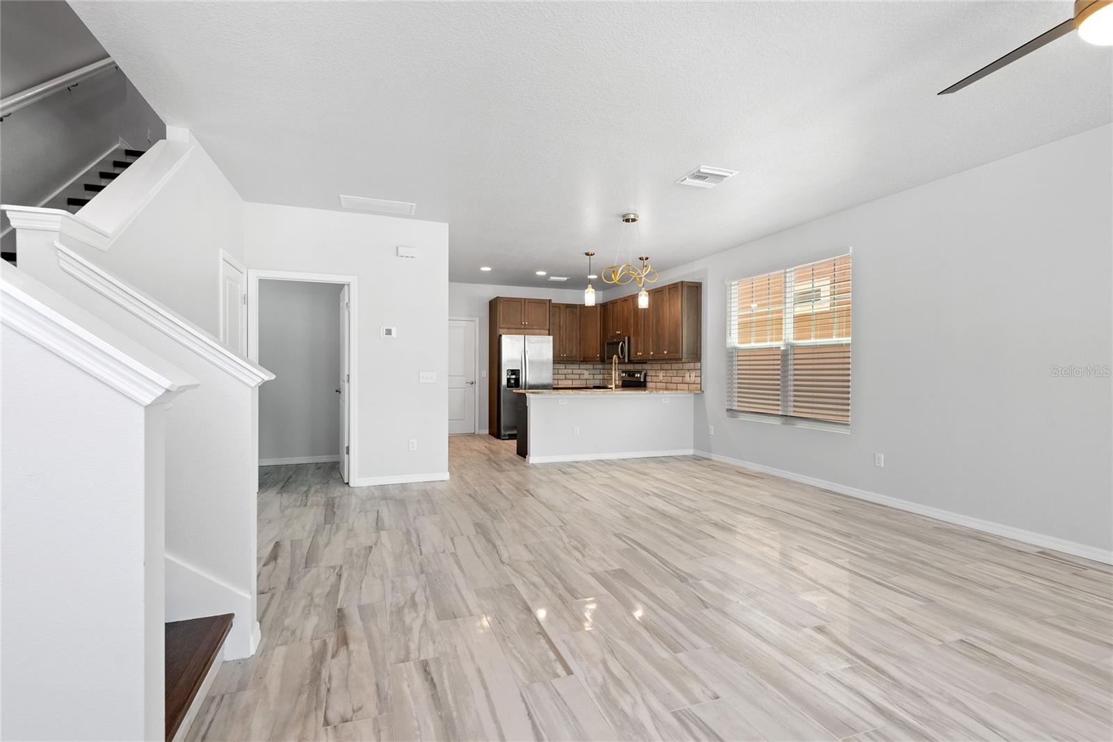 537 SUNBRANCH LN