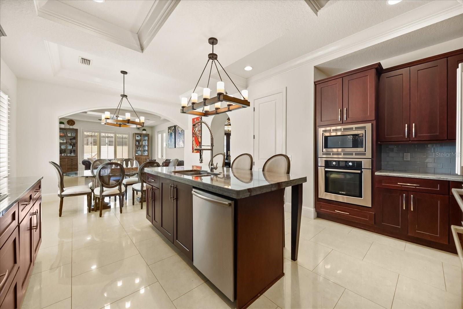 12411 MONTALCINO CIR