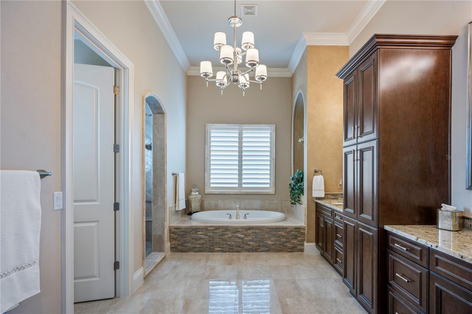 11418 WATERSTONE LOOP DR