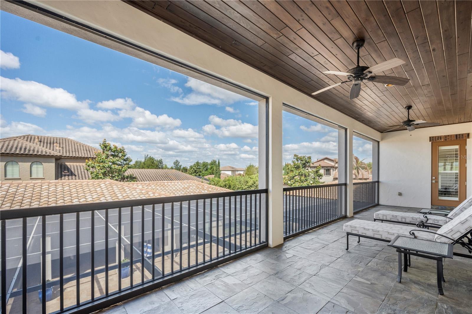 11418 WATERSTONE LOOP DR