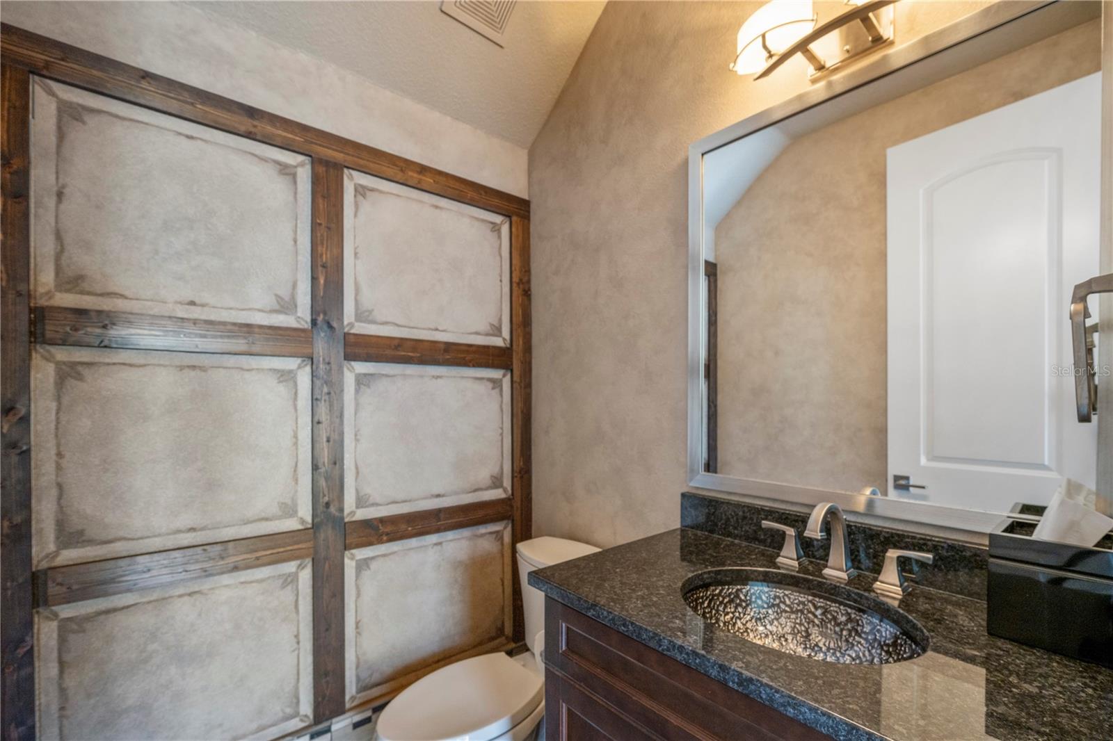 11418 WATERSTONE LOOP DR