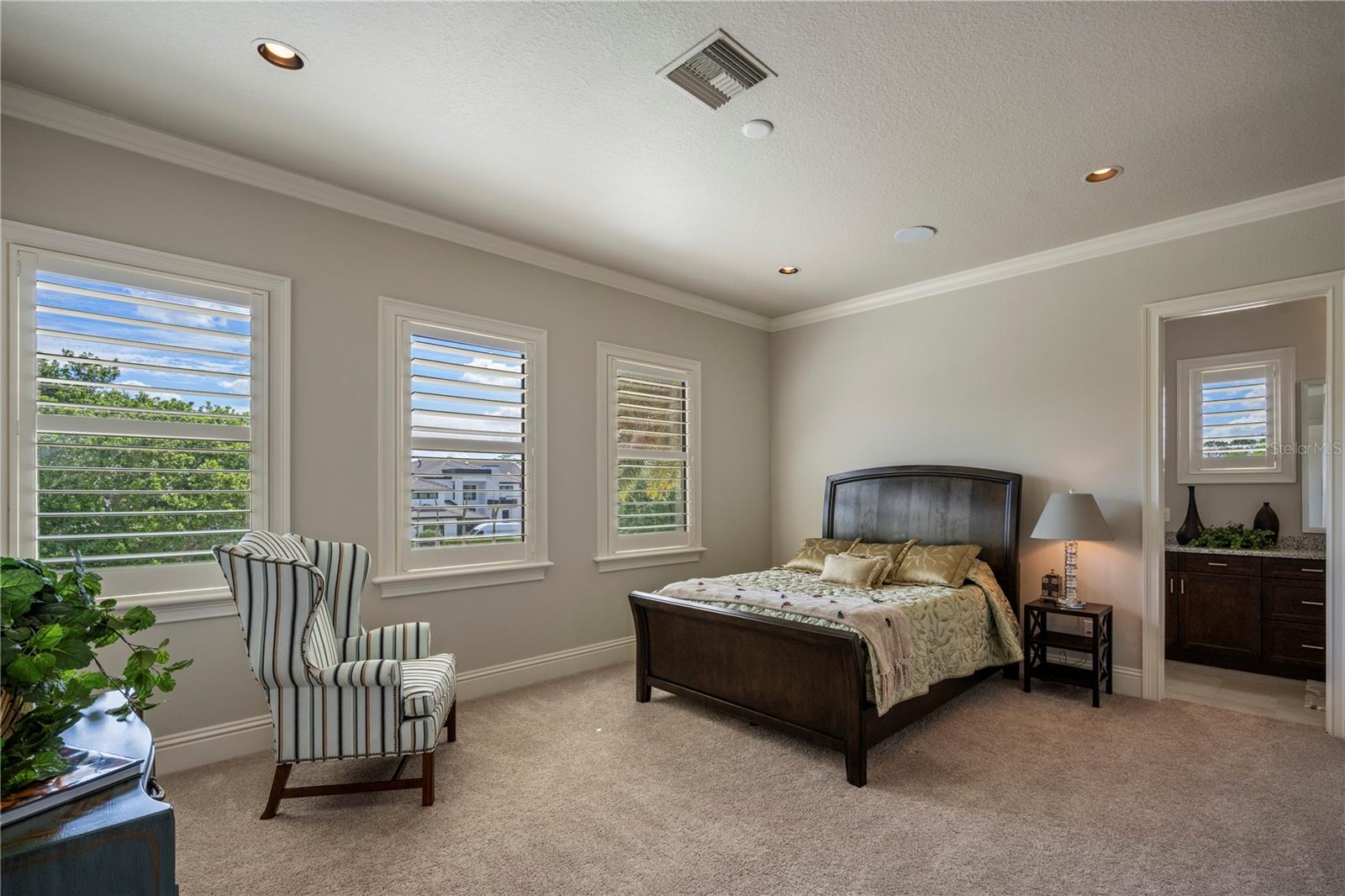 11418 WATERSTONE LOOP DR