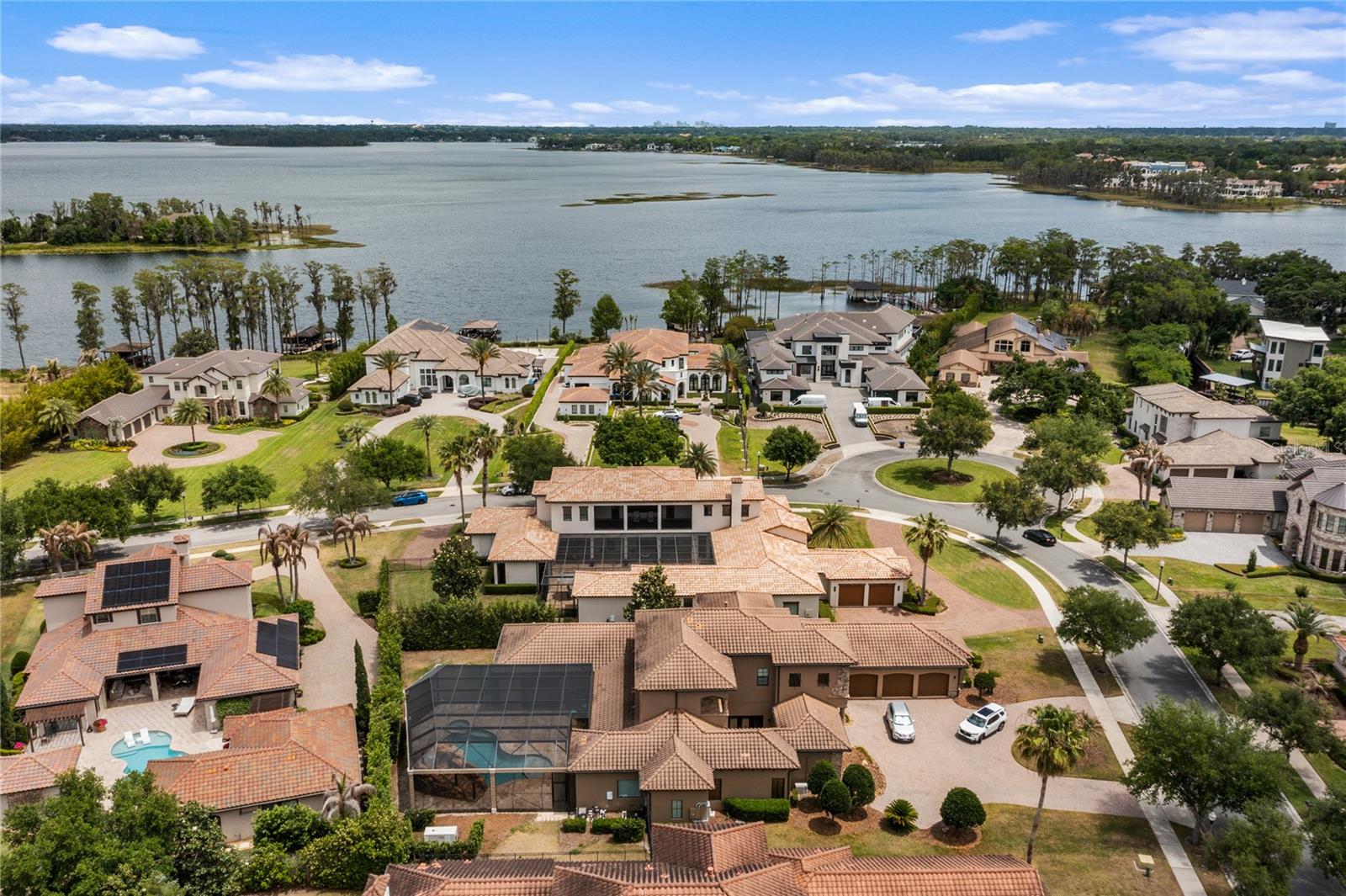 11418 WATERSTONE LOOP DR