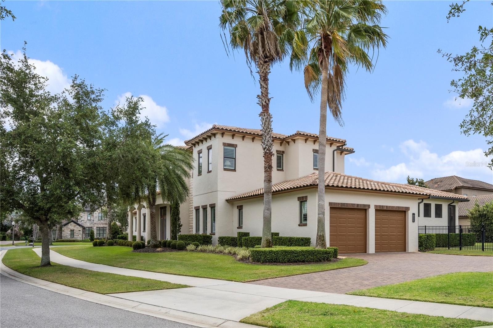 11418 WATERSTONE LOOP DR