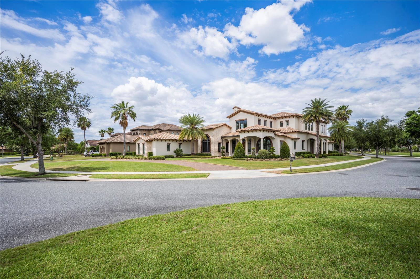 11418 WATERSTONE LOOP DR