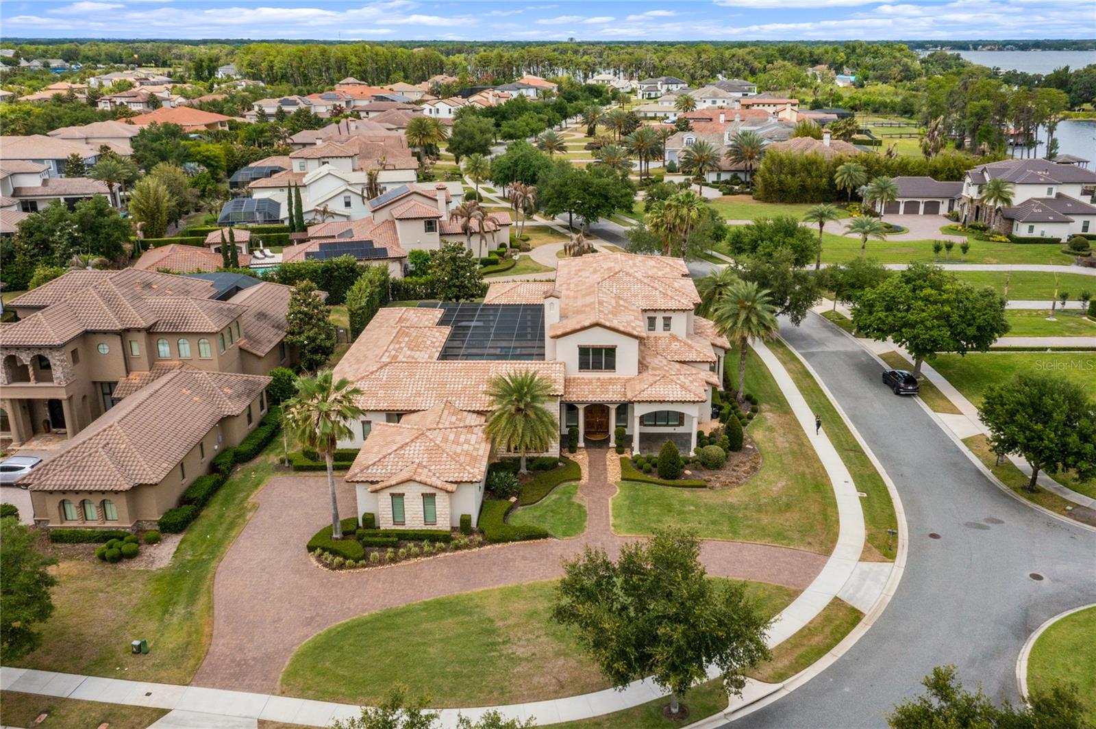 11418 WATERSTONE LOOP DR