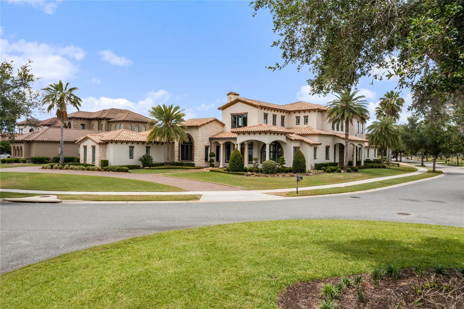 11418 WATERSTONE LOOP DR
