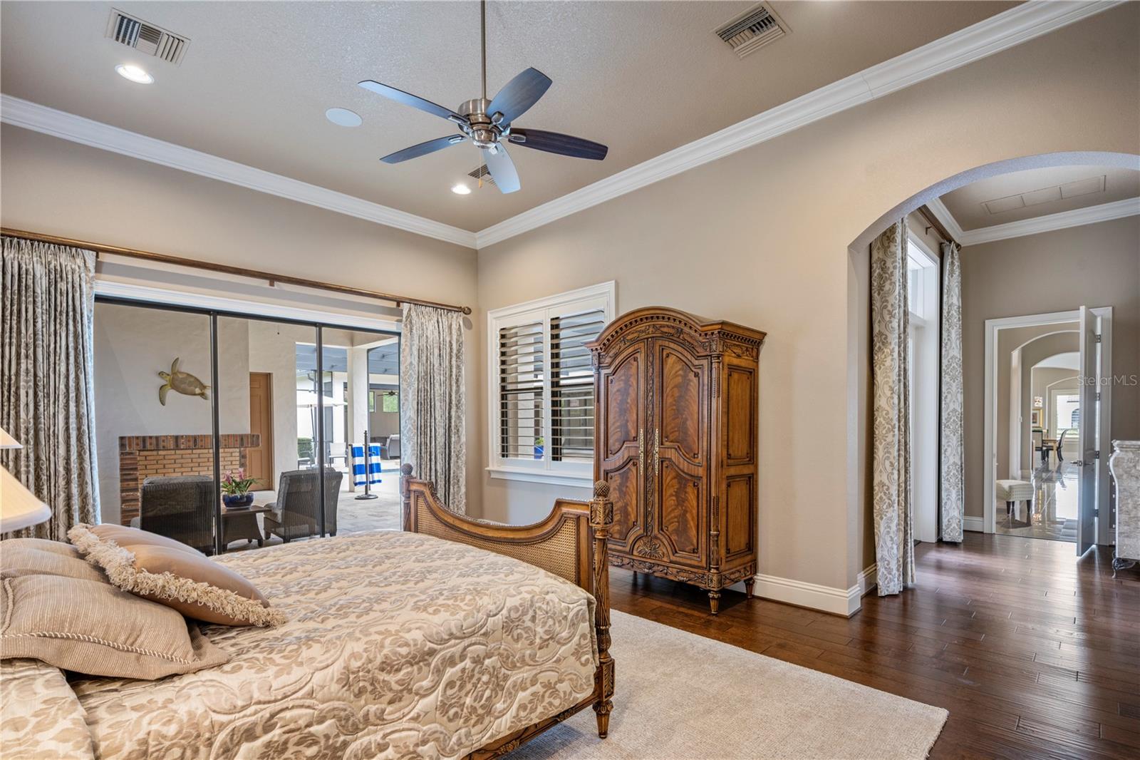 11418 WATERSTONE LOOP DR