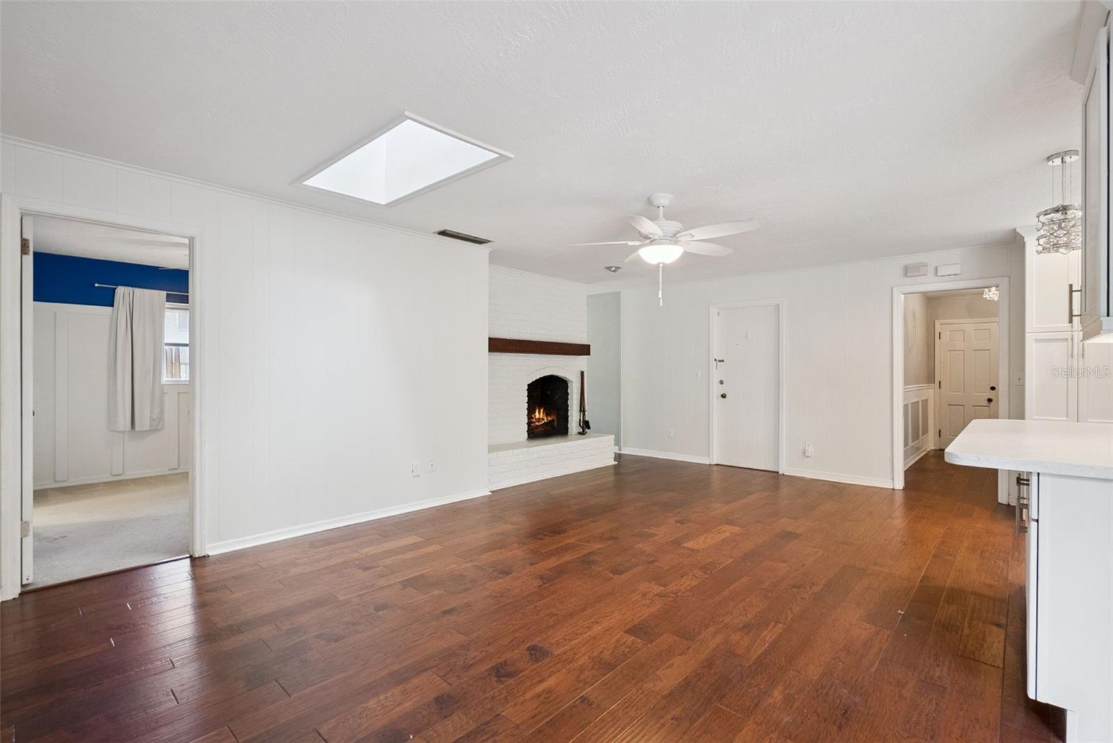 480 RAYMOND AVE