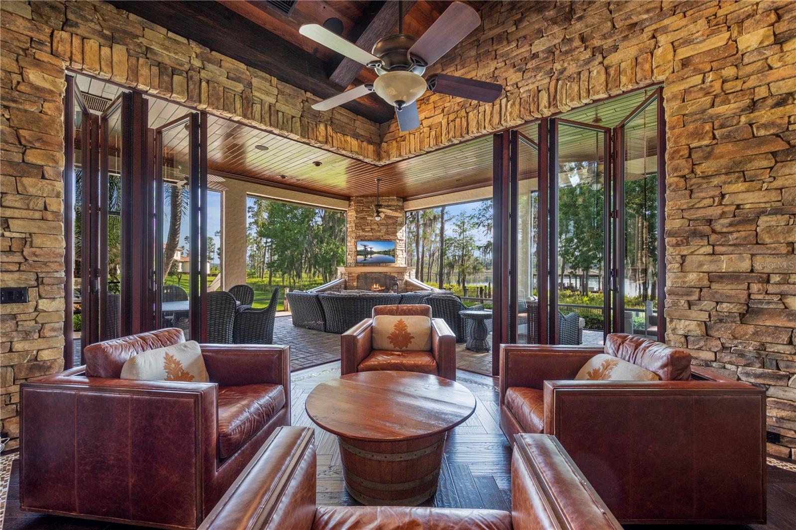 9121 TIBET POINTE CIR
