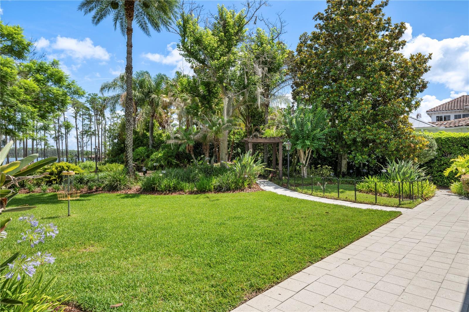 9349 TIBET POINTE CIR