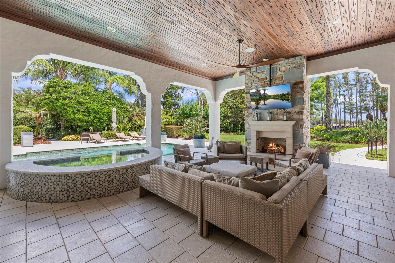 9349 TIBET POINTE CIR