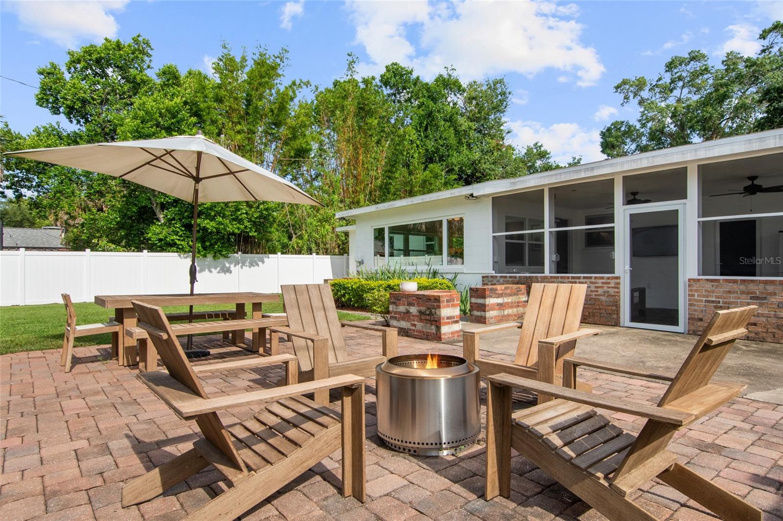3715 WREN LANE