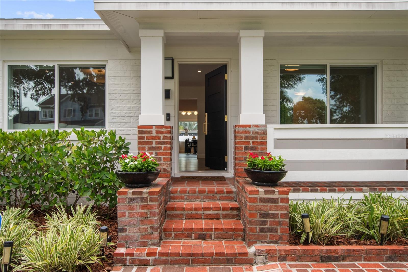 3715 WREN LANE