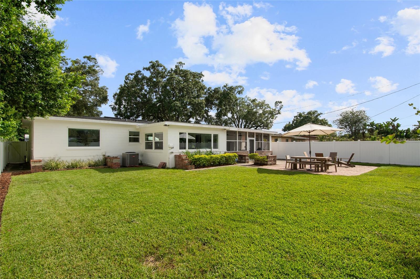 3715 WREN LANE
