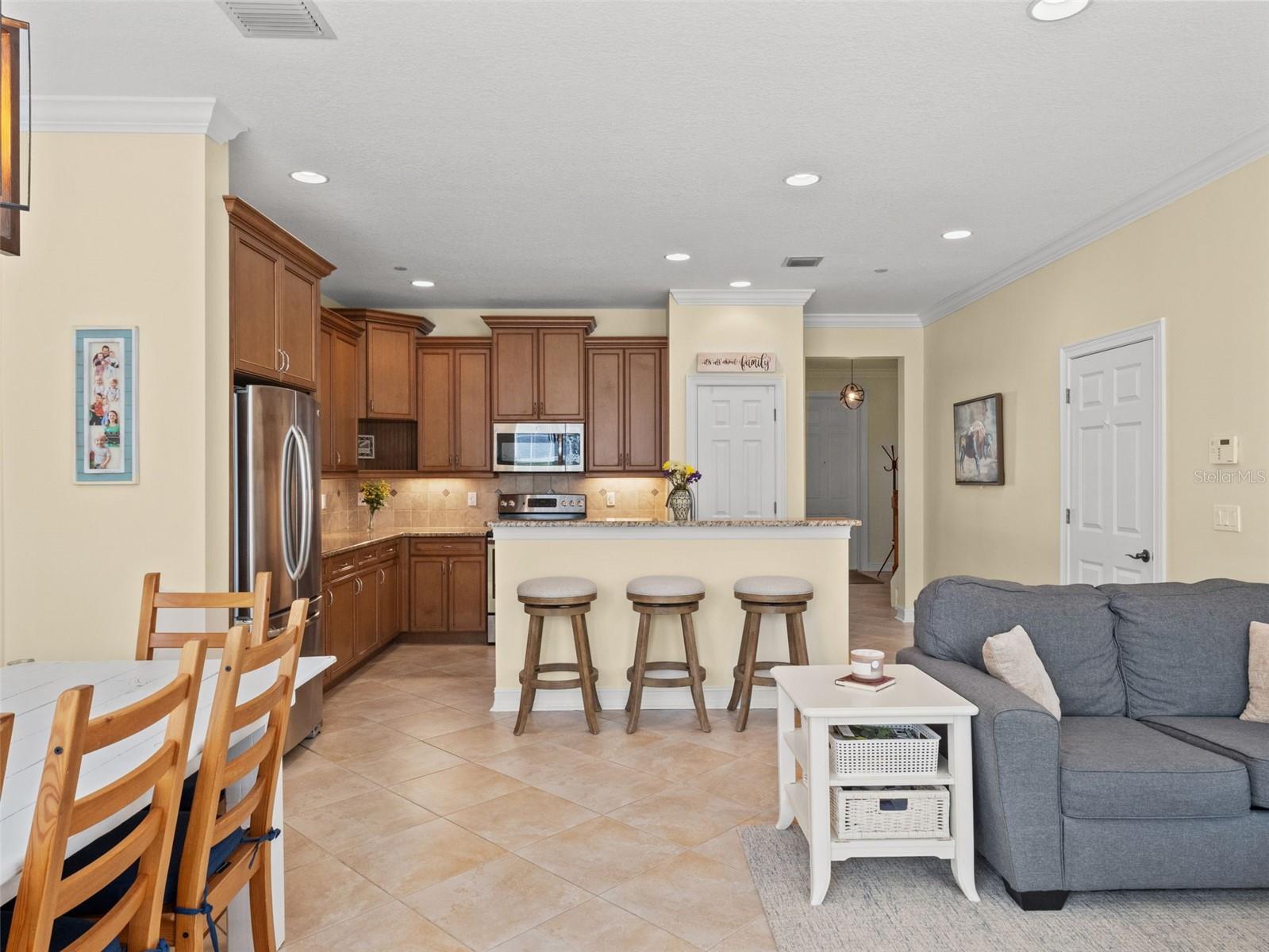 1645 LAKE BALDWIN LN