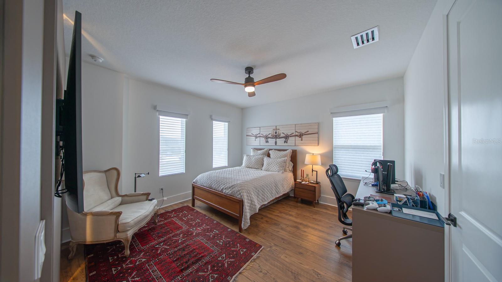 15717 VETTA DR