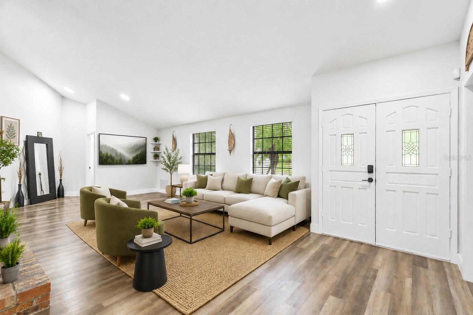 1012 WILLA LAKE CIR