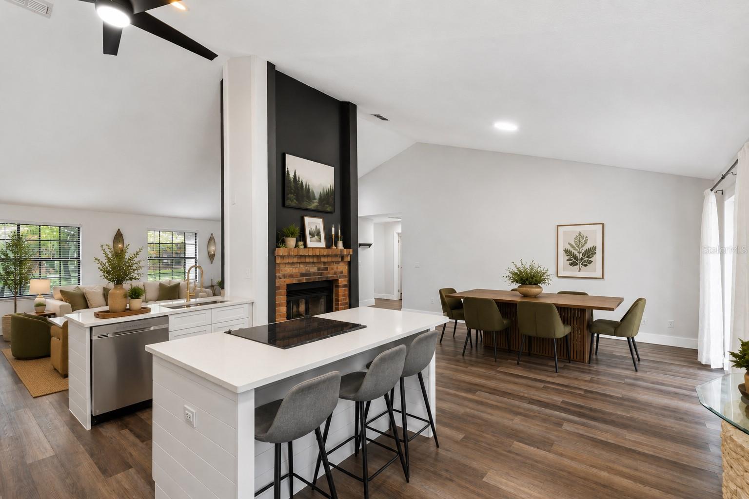 1012 WILLA LAKE CIR
