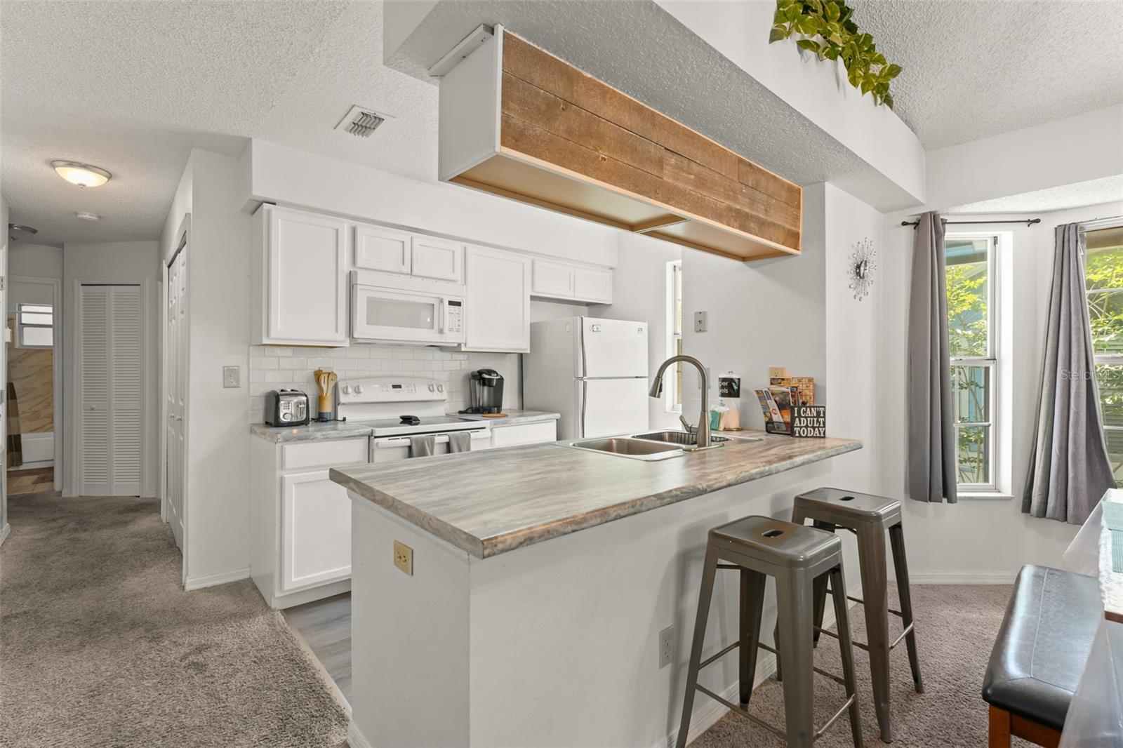 2739 N POINCIANA BLVD #84