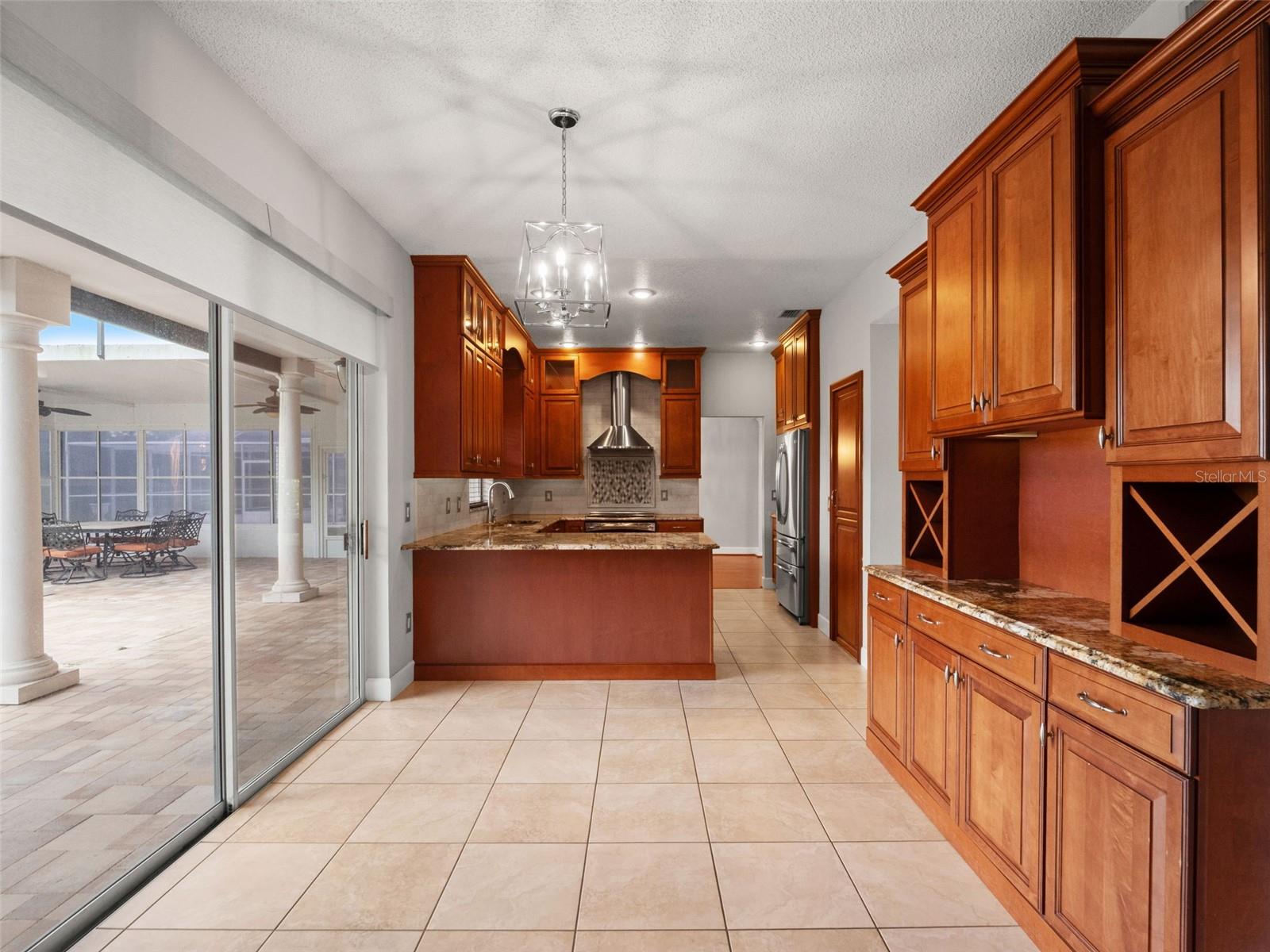 2394 HUNTINGDALE LN