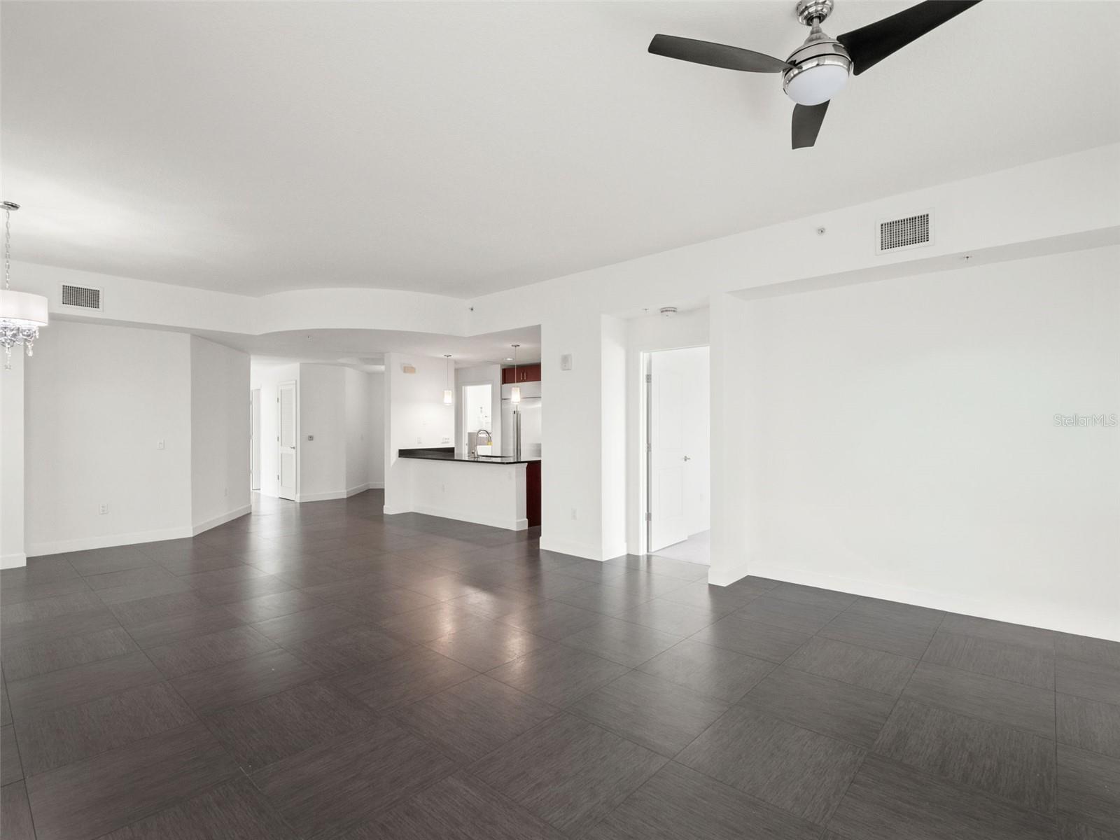 100 S EOLA DR #1609