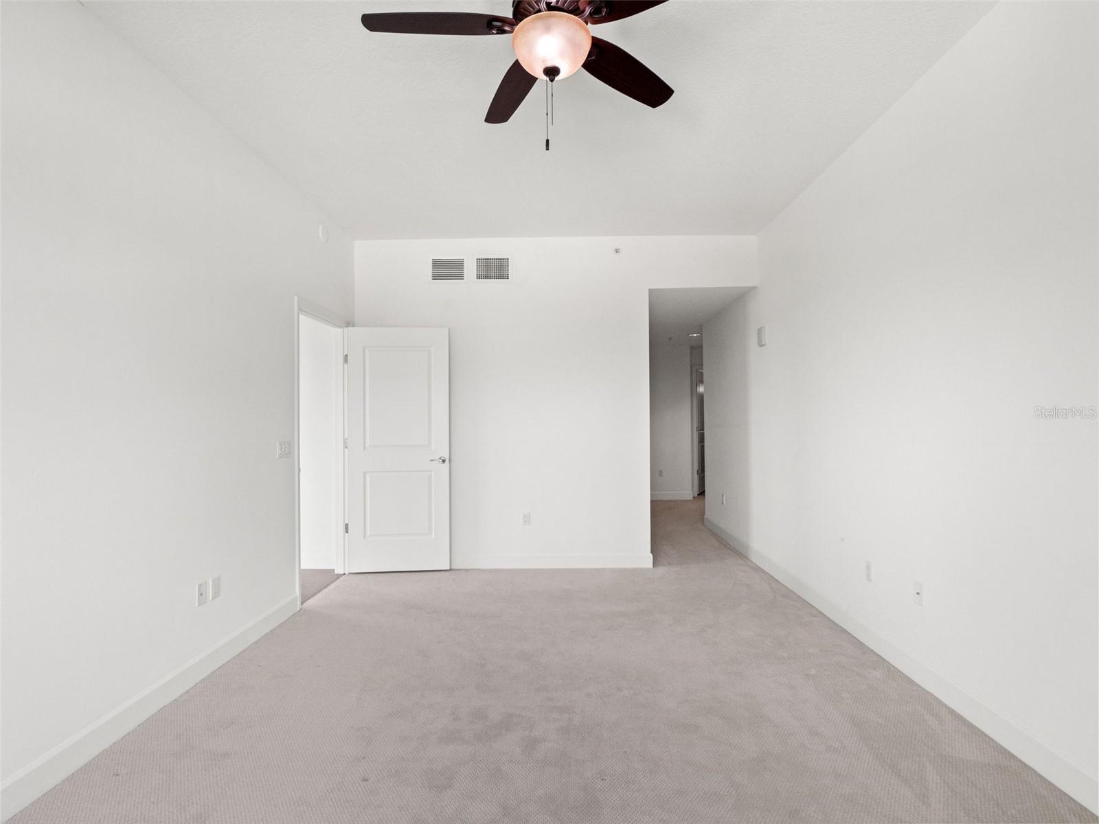 100 S EOLA DR #1609