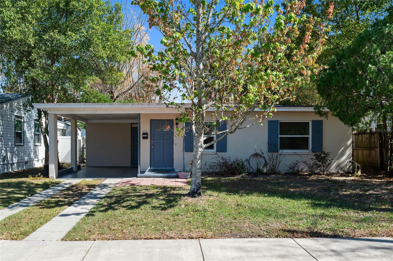 1629 DAUPHIN LANE