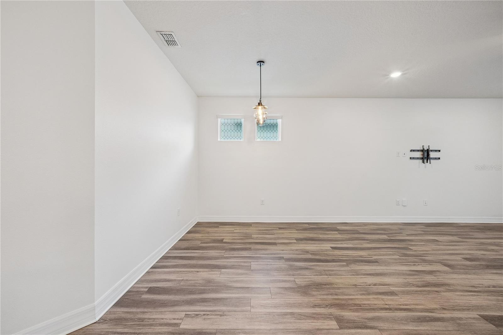 1507 WILD SWEETGRASS WAY