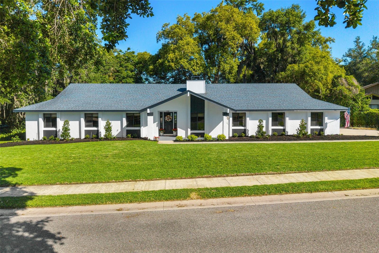 457 FORESTWOOD LN