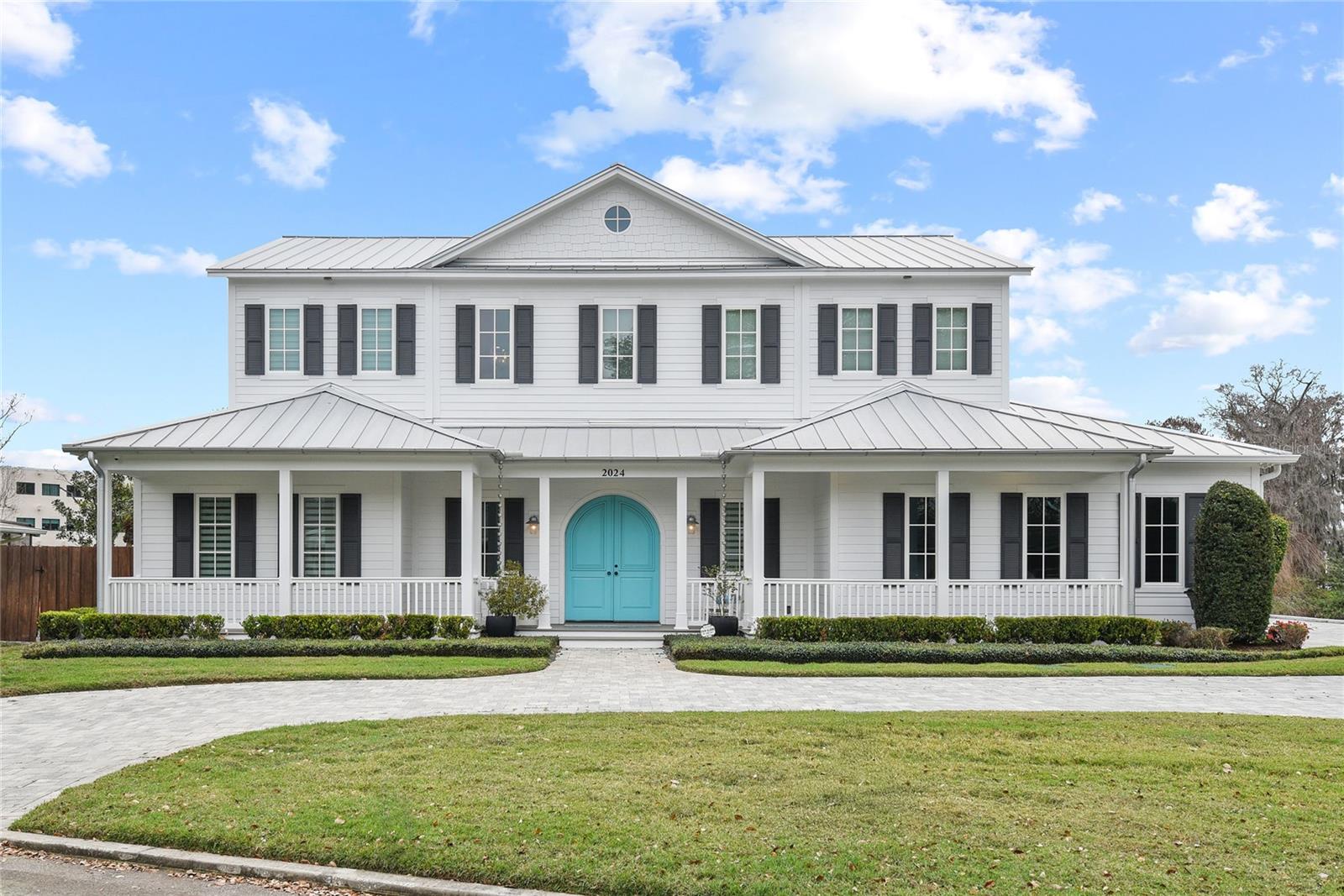 2024 LAKE DR