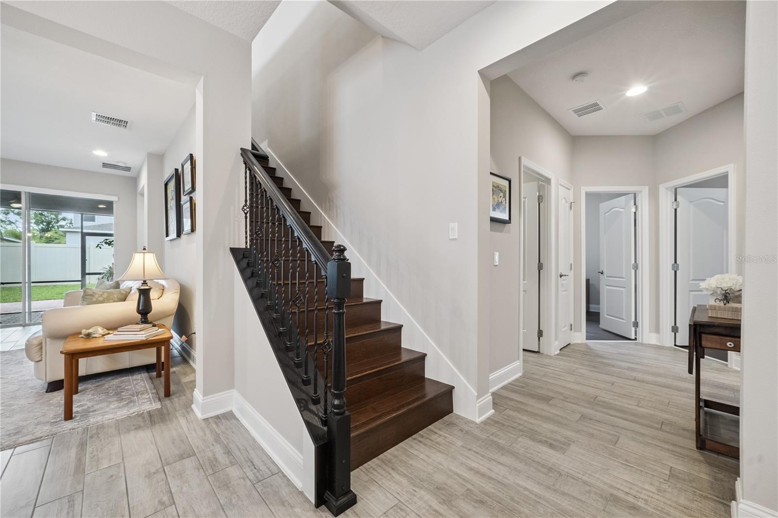 1143 HULL ISLAND DR