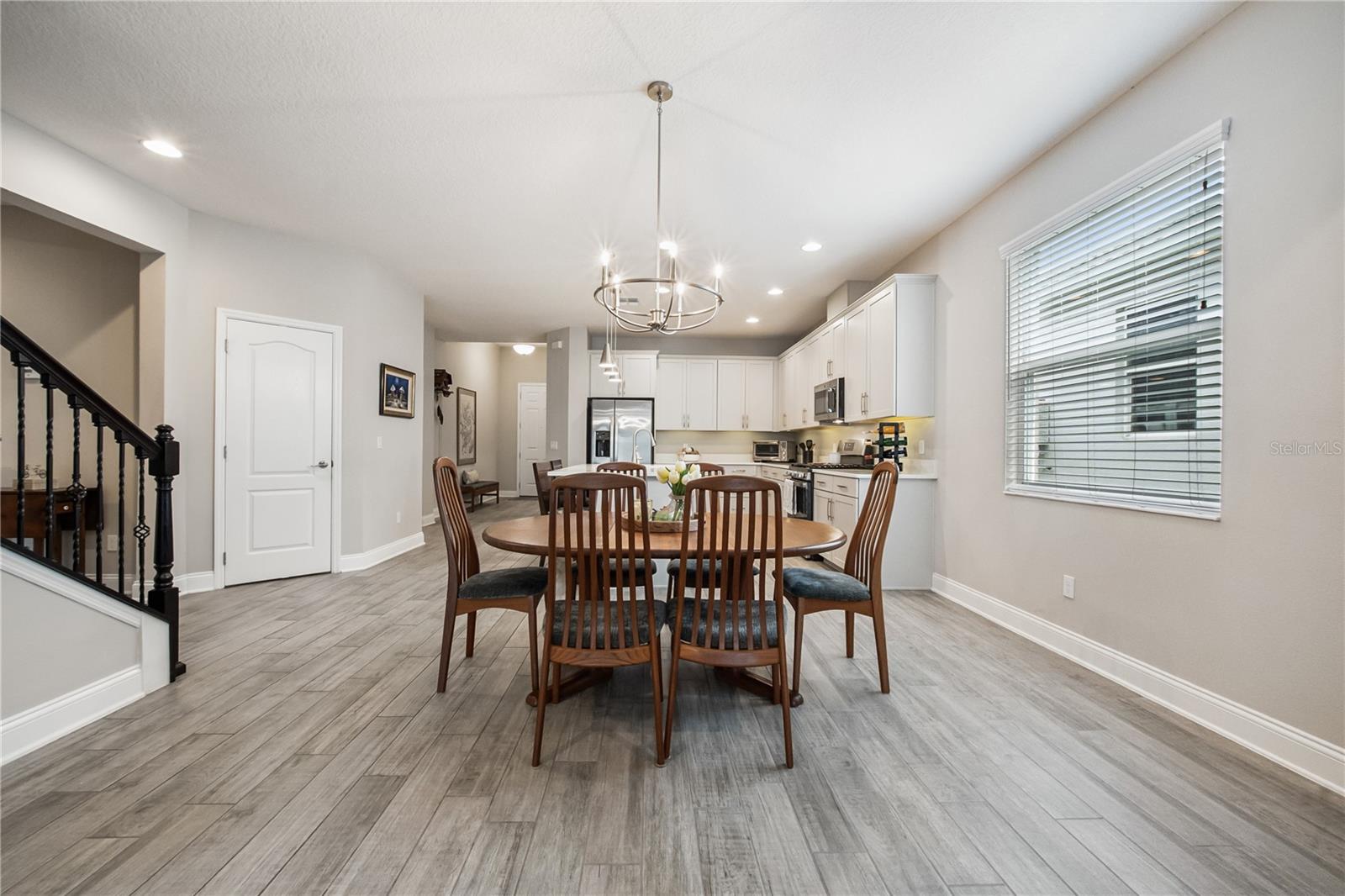 1143 HULL ISLAND DR