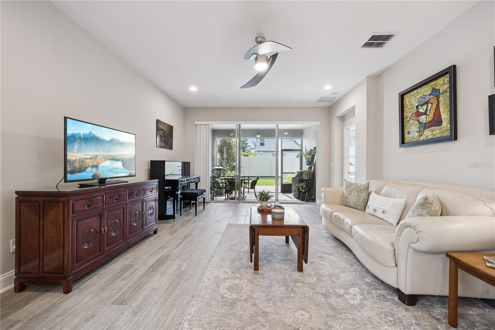 1143 HULL ISLAND DR