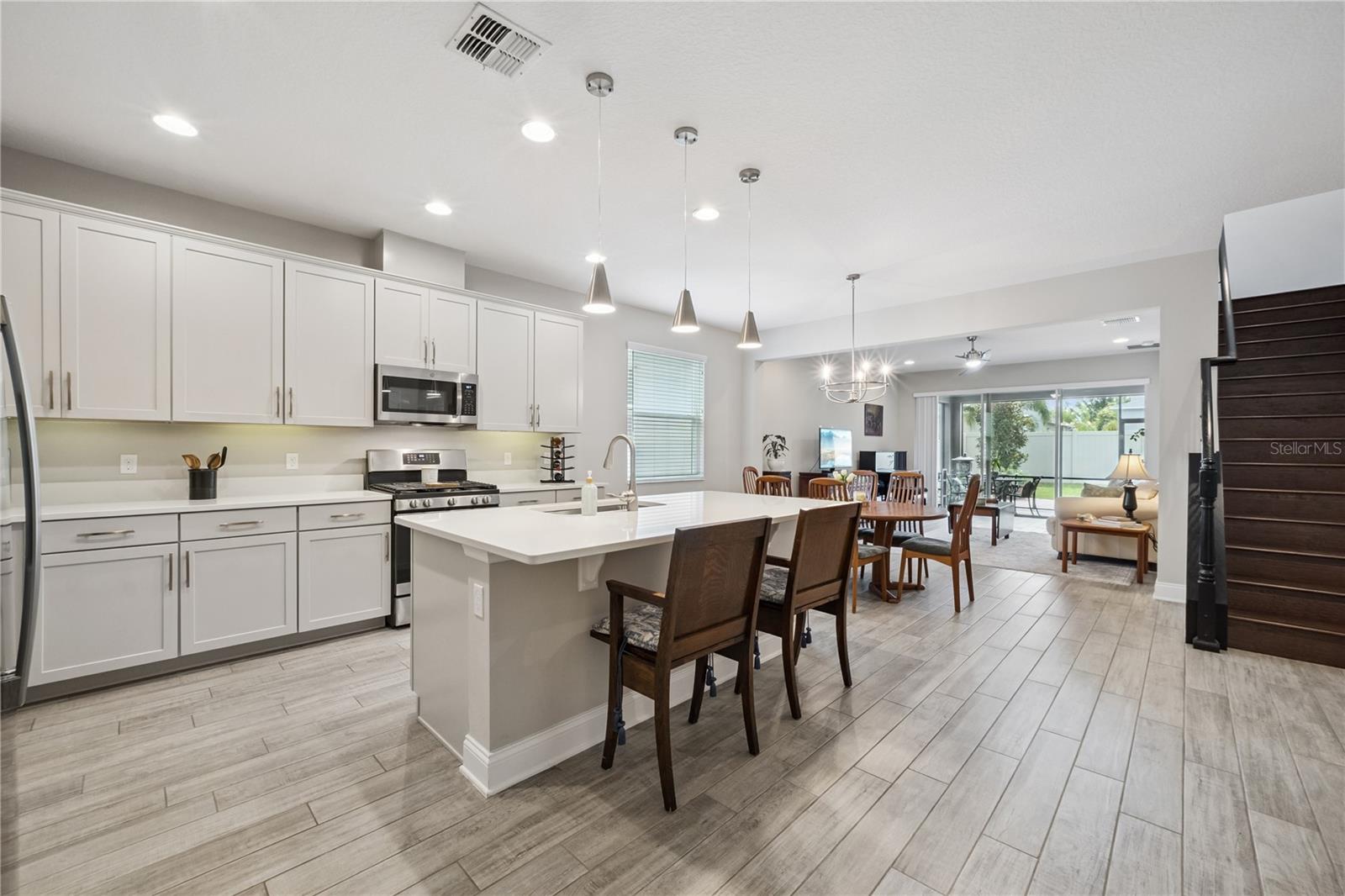 1143 HULL ISLAND DR