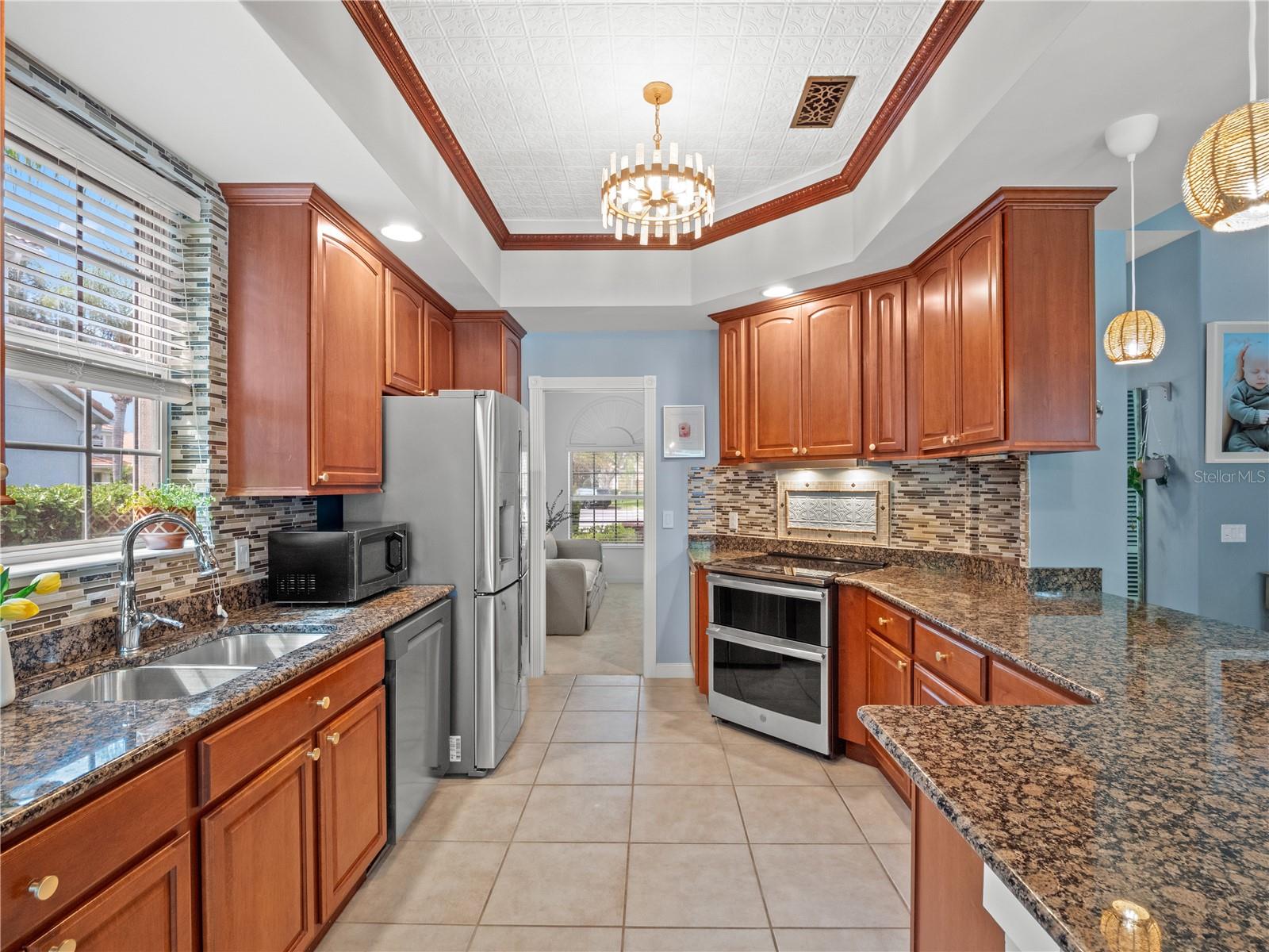 11800 ZELKOVA LN