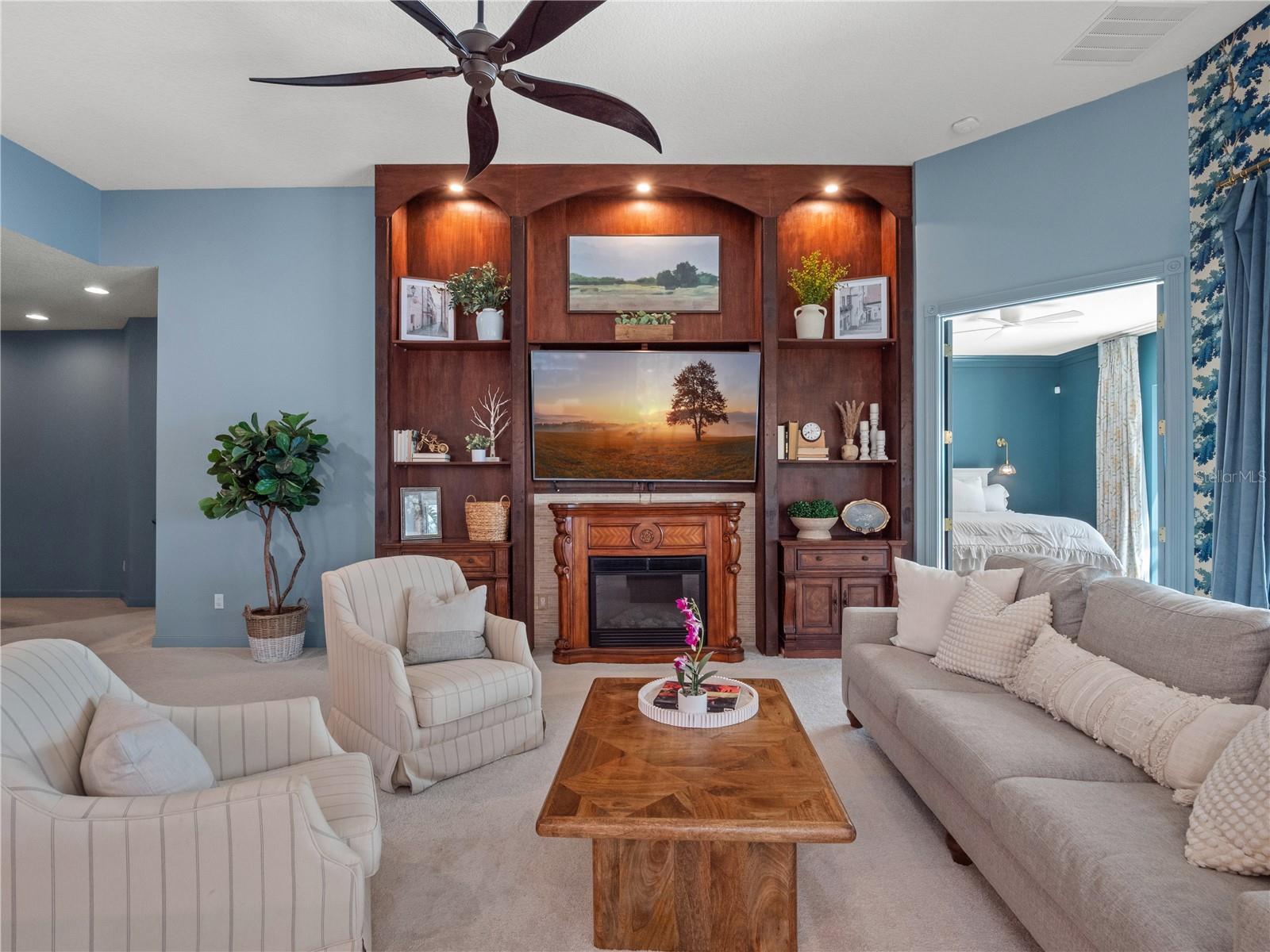 11800 ZELKOVA LN
