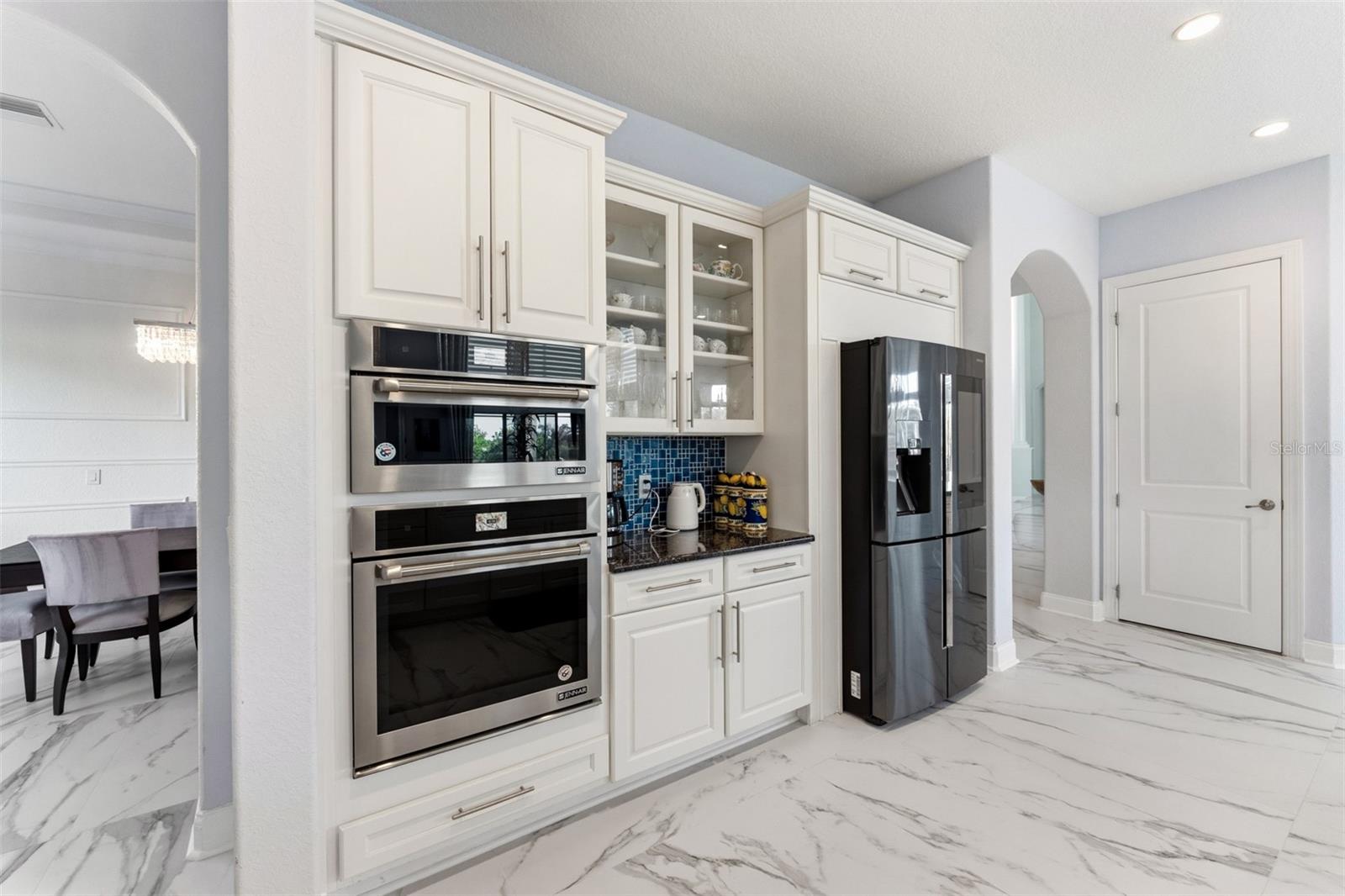 4071 ISABELLA CIR