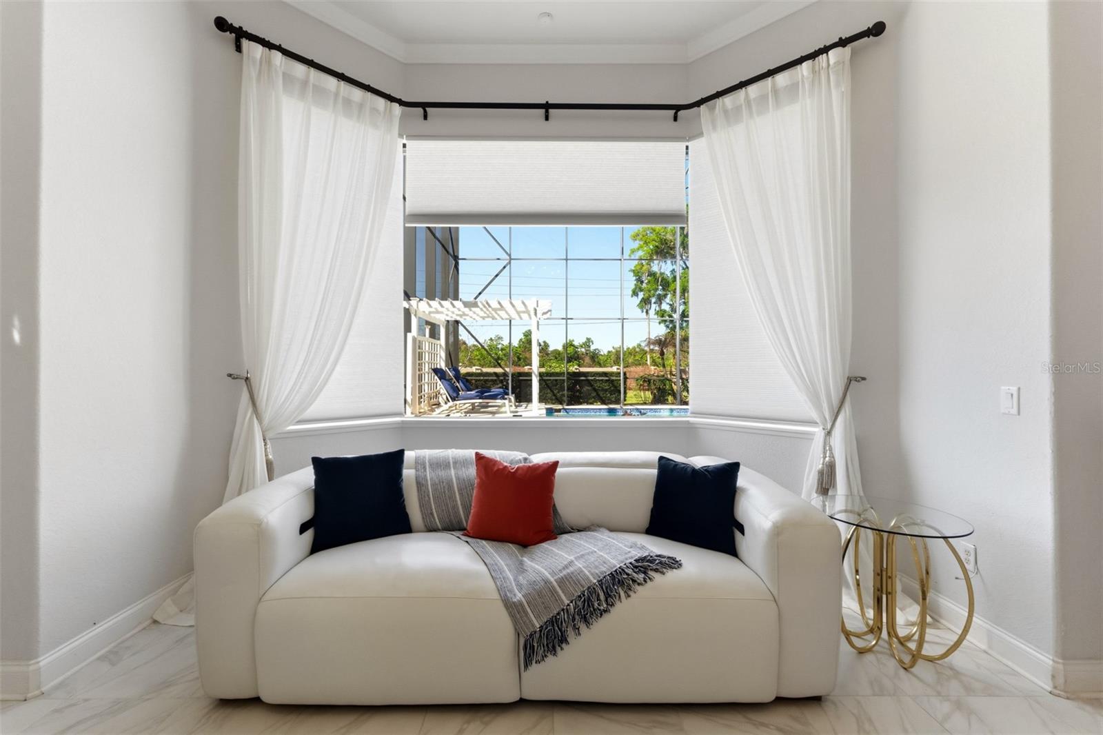 4071 ISABELLA CIR